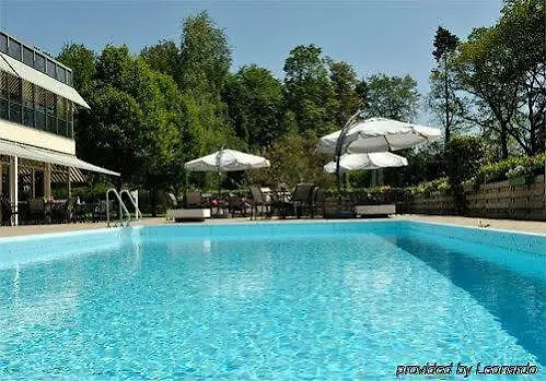 Отель Fletcher Restaurant Beekbergen-apeldoorn Бикберген